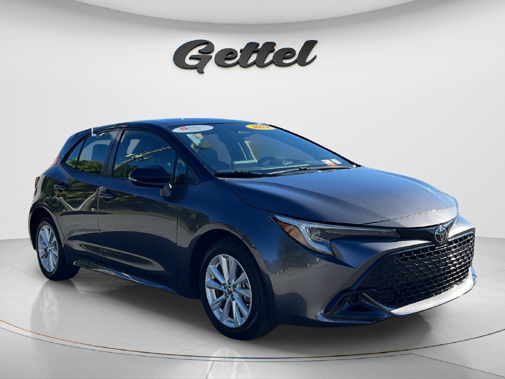 Used 2024 Toyota Corolla SE FWD image 3