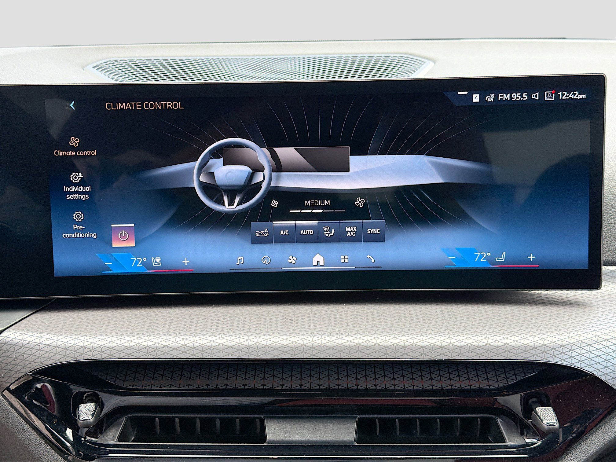 New 2026 BMW 330i Sedan w/ M Sport Package image 35