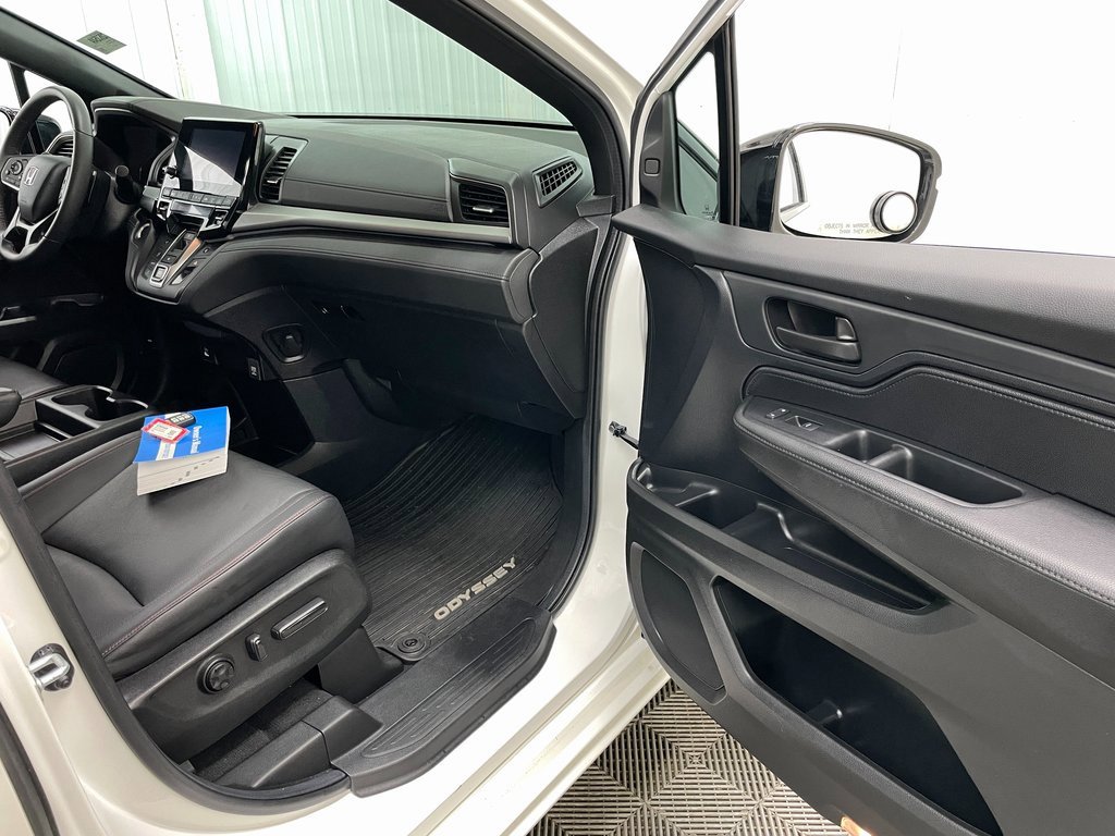 Used 2024 Honda Odyssey Sport image 33