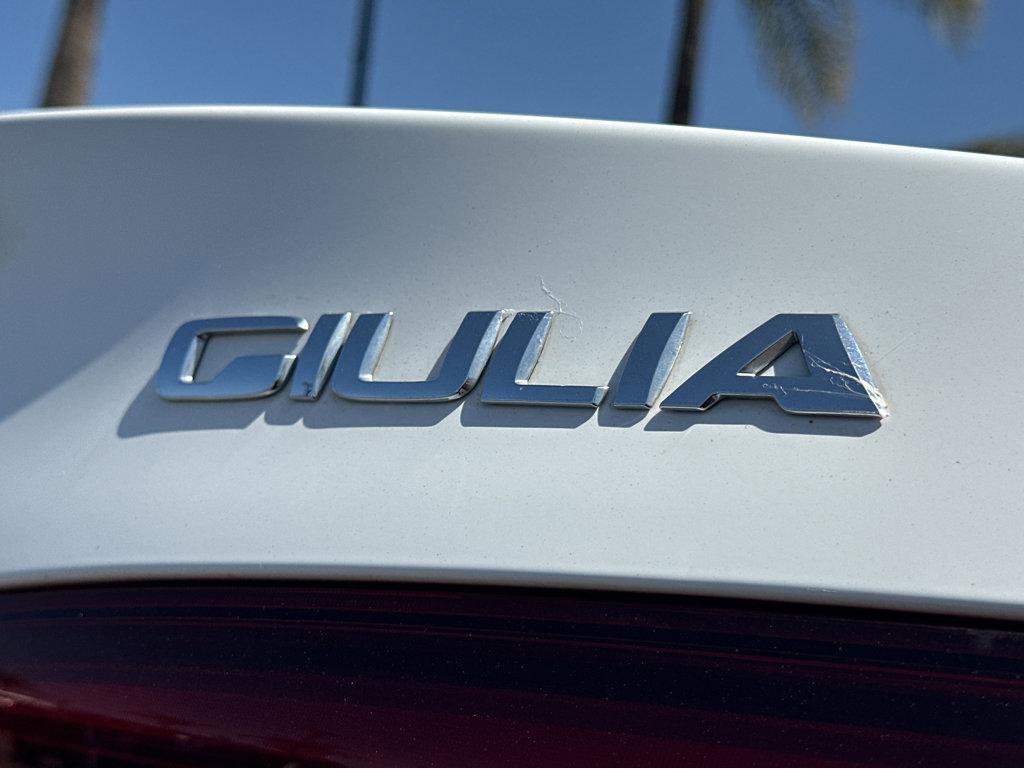Used 2019 Alfa Romeo Giulia Ti Sport w/ Quick Order Package 22U Sport RWD image 38