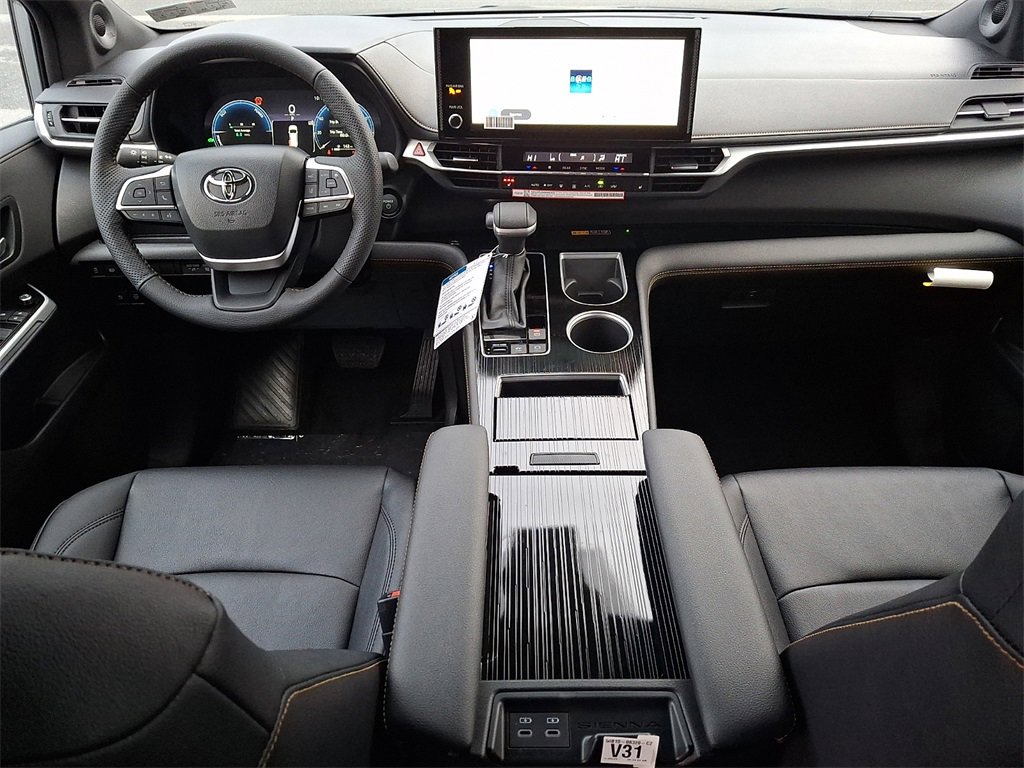New 2026 Toyota Sienna XLE Woodland Edition image 10