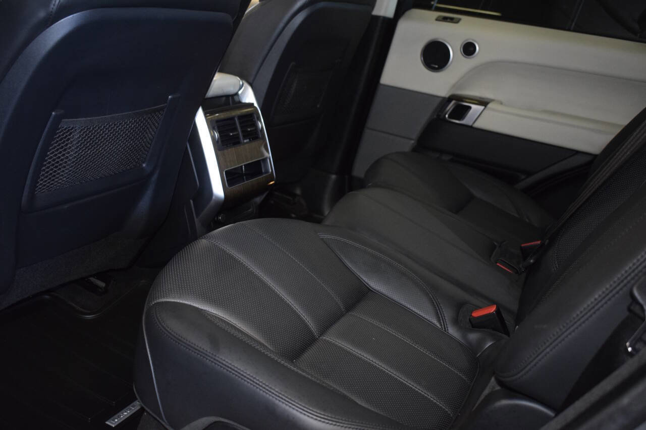 Used 2017 Land Rover Range Rover Supercharged image 7