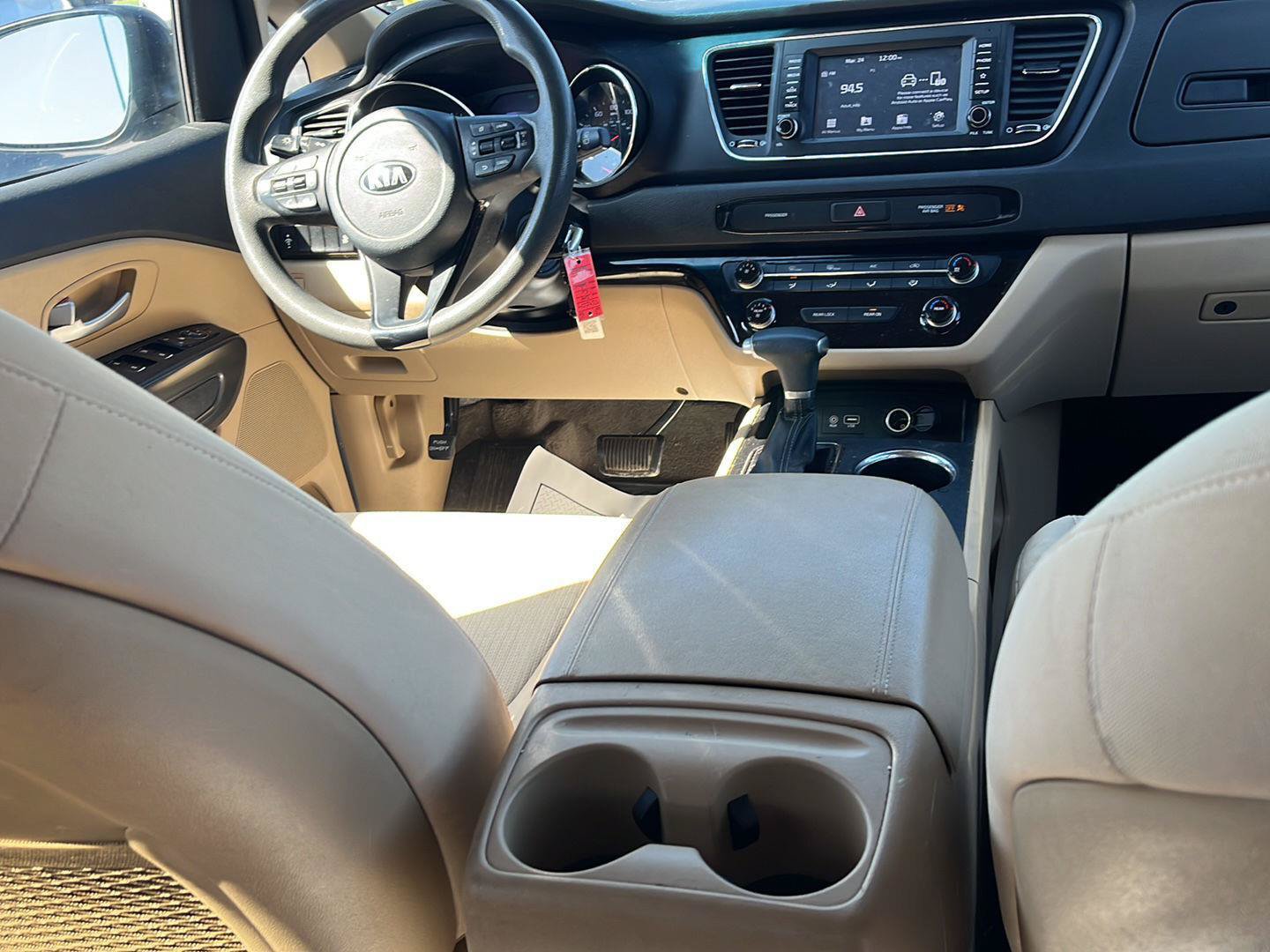 Used 2019 Kia Sedona LX FWD image 27