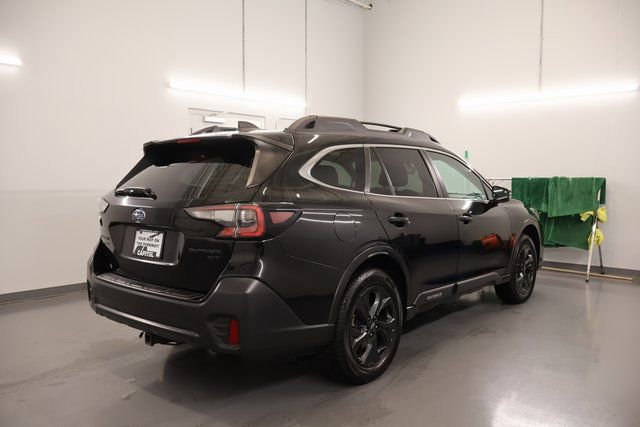 Used 2022 Subaru Outback Onyx Edition XT AWD/4WD image 2