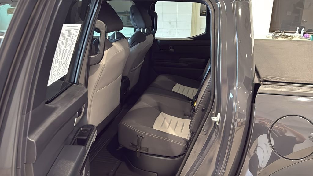 Used 2024 Toyota Tacoma TRD Off-Road w/ TRD Off Road Upgrade Package AWD/4WD image 17