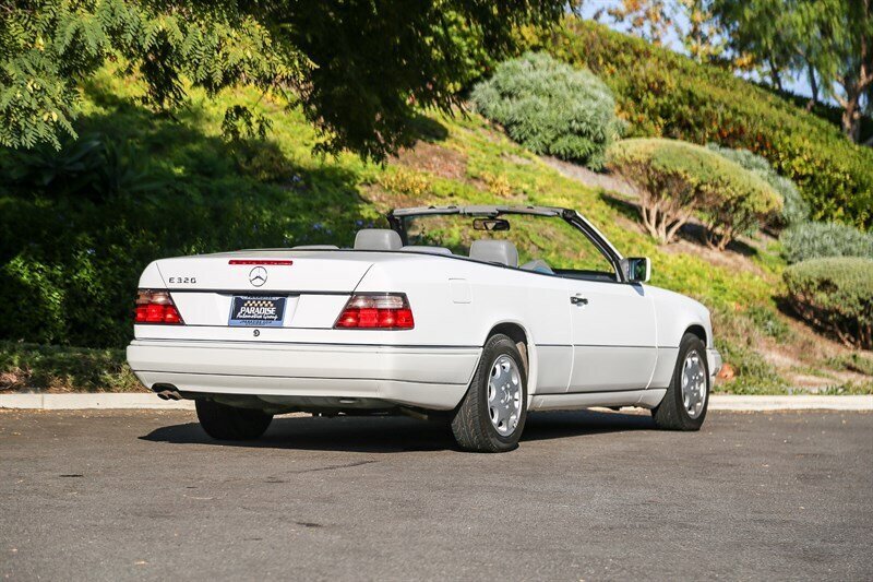 Used 1995 Mercedes-Benz E 320 Convertible image 24