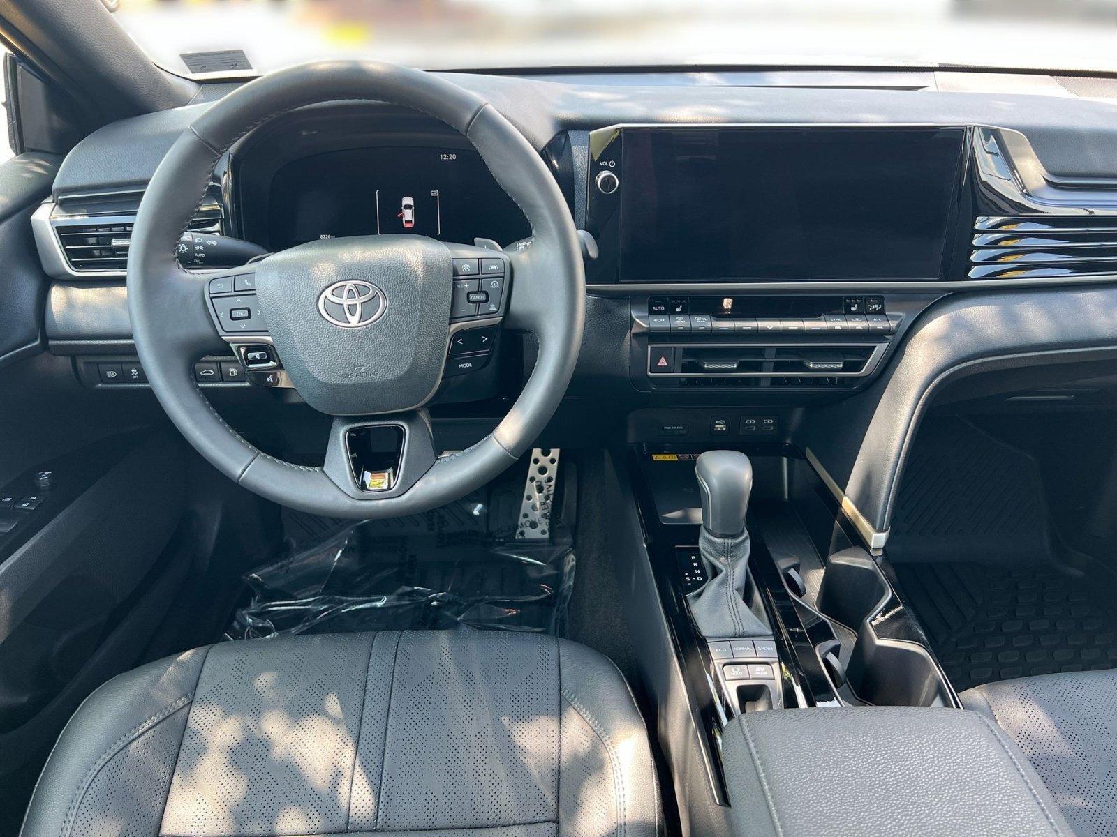 Used 2025 Toyota Camry XSE image 19