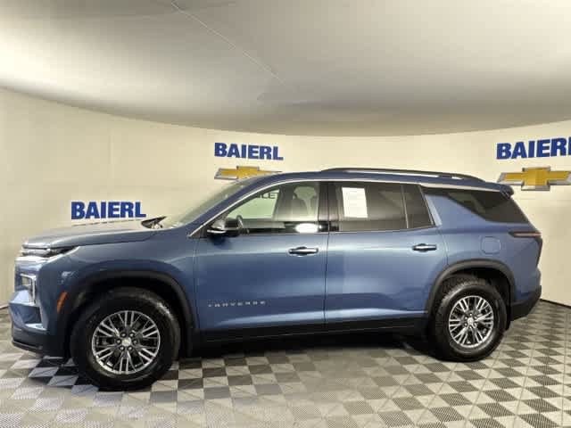 Used 2024 Chevrolet Traverse LT w/ LPO, Floor Liner Package FWD image 2