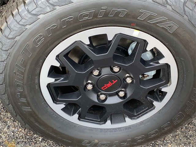 New 2025 Toyota Tacoma TRD Off-Road image 6