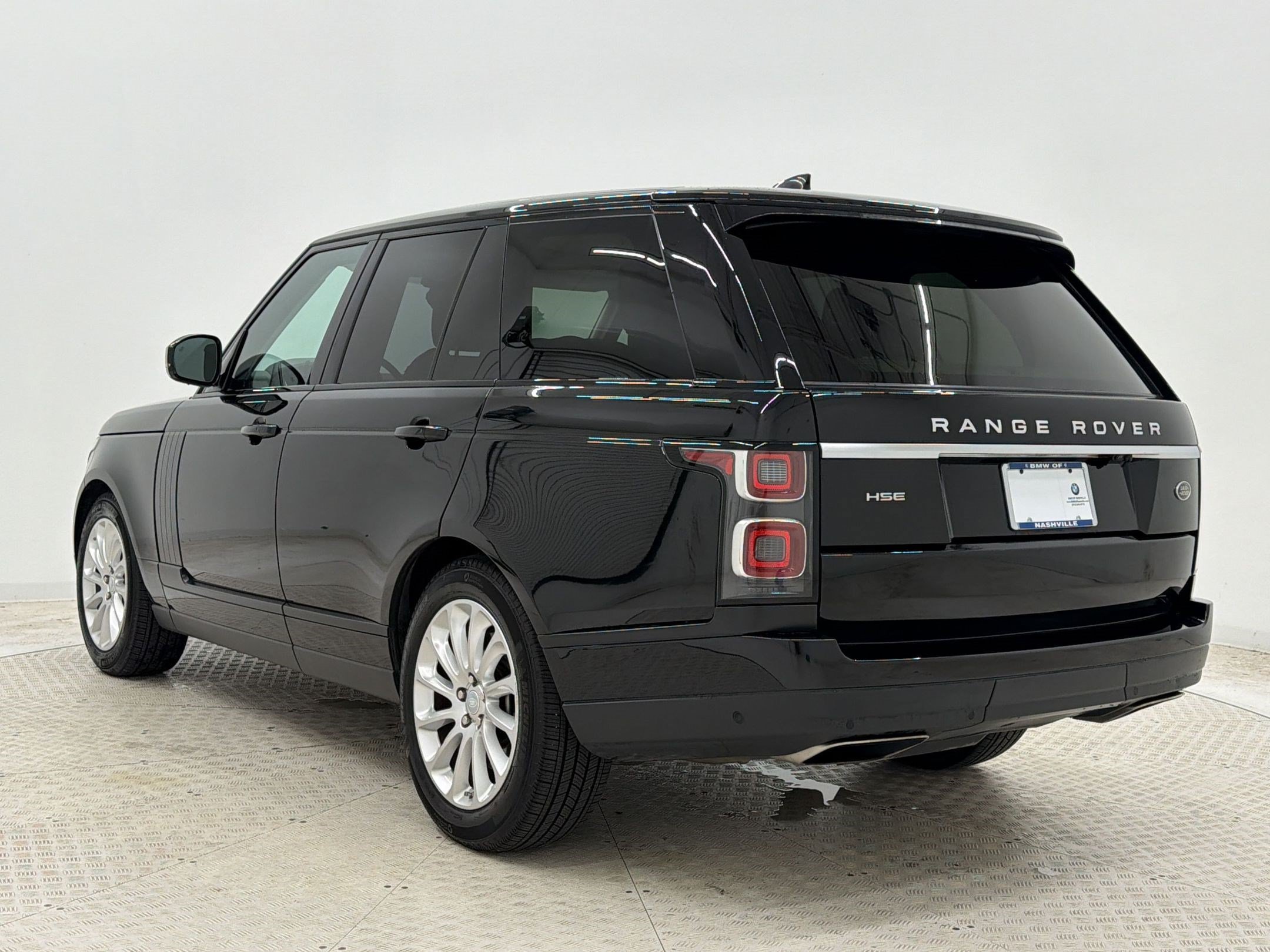 Used 2019 Land Rover Range Rover HSE AWD/4WD image 3