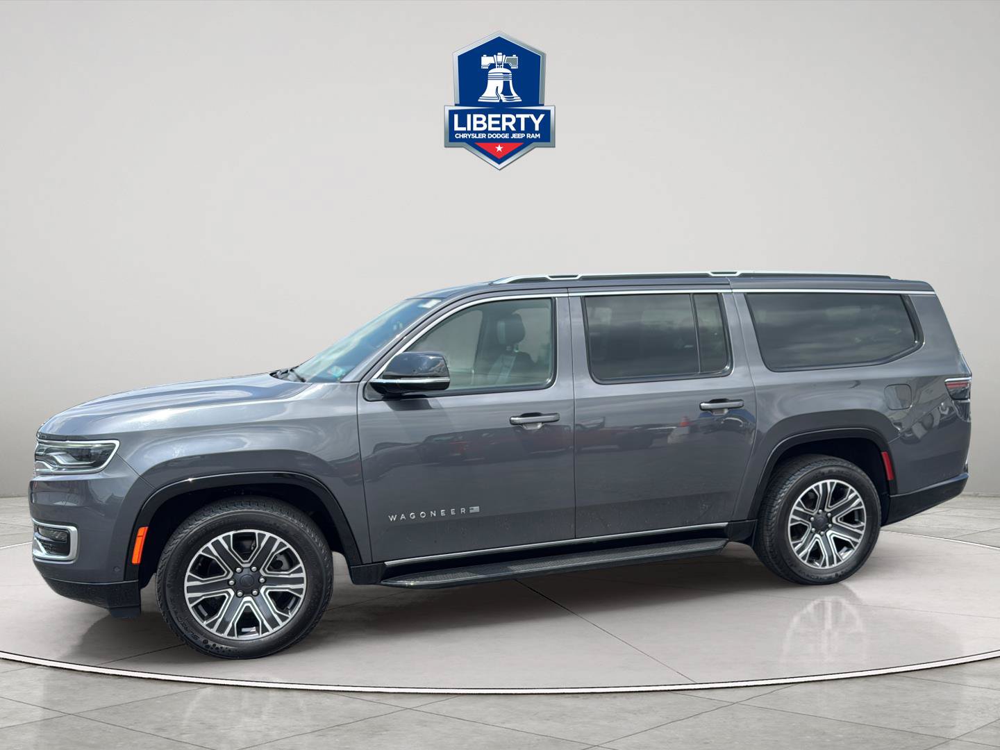 Certified 2024 Jeep Wagoneer L Series II w/ Flexible Seating Group