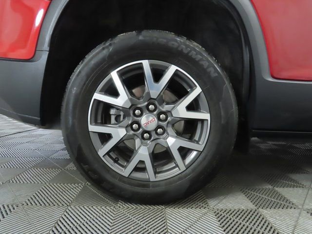 Used 2023 GMC Acadia SLE w/ LPO, Floor Liner Package image 32