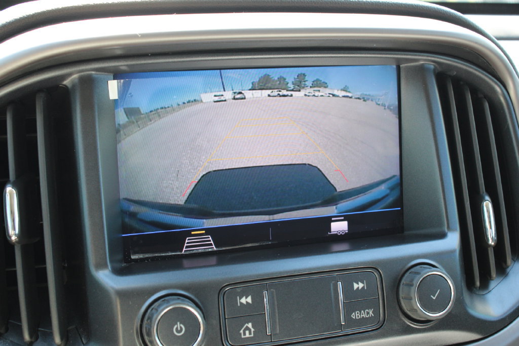Used 2022 GMC Canyon AT4 w/ Driver Alert Package AWD/4WD image 15