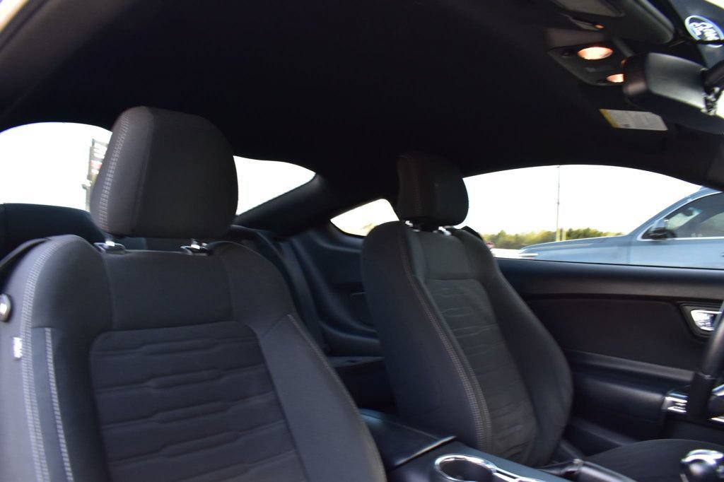 Used 2016 Ford Mustang Coupe RWD image 16