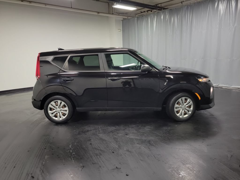 Used 2020 Kia Soul LX FWD image 10