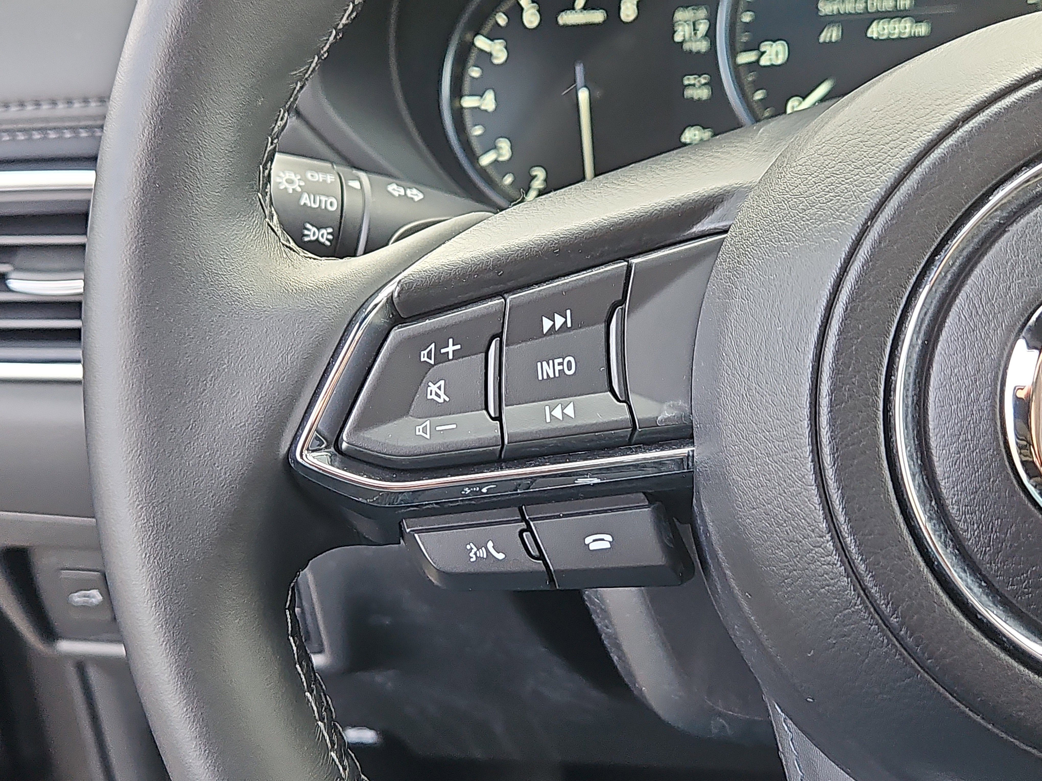 Certified 2025 MAZDA CX-5 Signature image 20