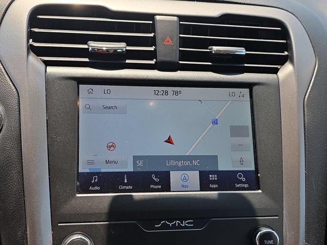 Used 2020 Ford Fusion SE FWD image 22