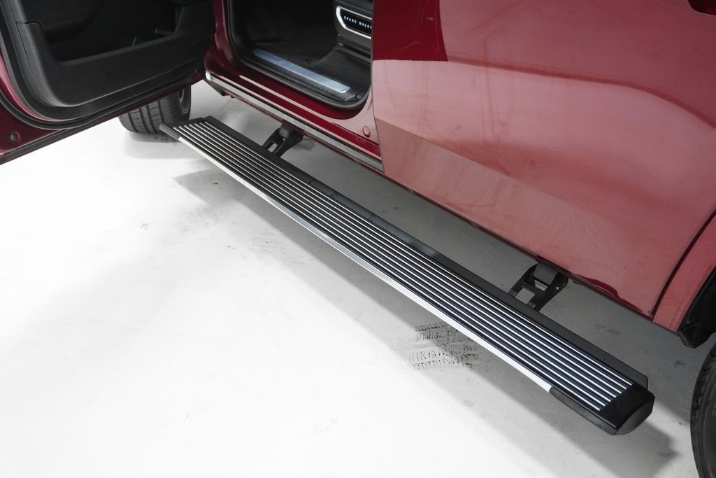 Used 2022 Jeep Grand Wagoneer Series I image 33