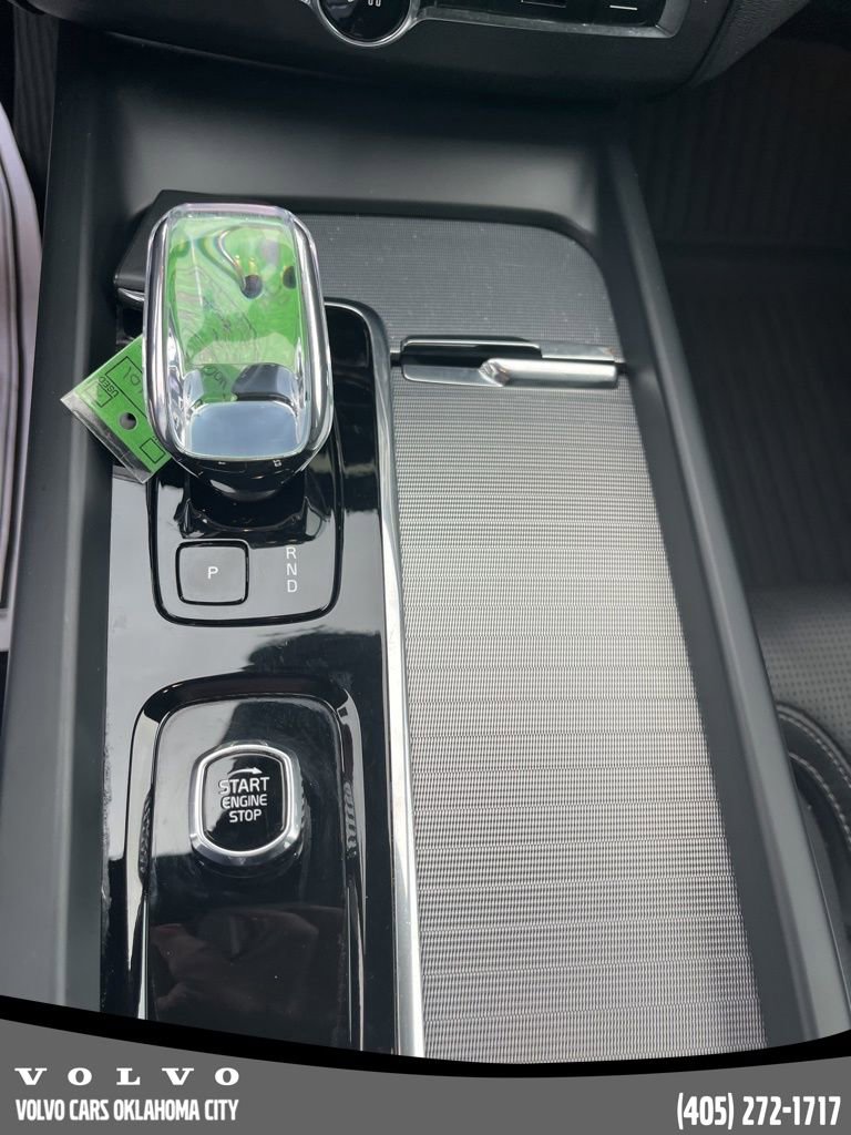 Used 2024 Volvo XC60 B5 Ultimate w/ Climate Package AWD/4WD image 13