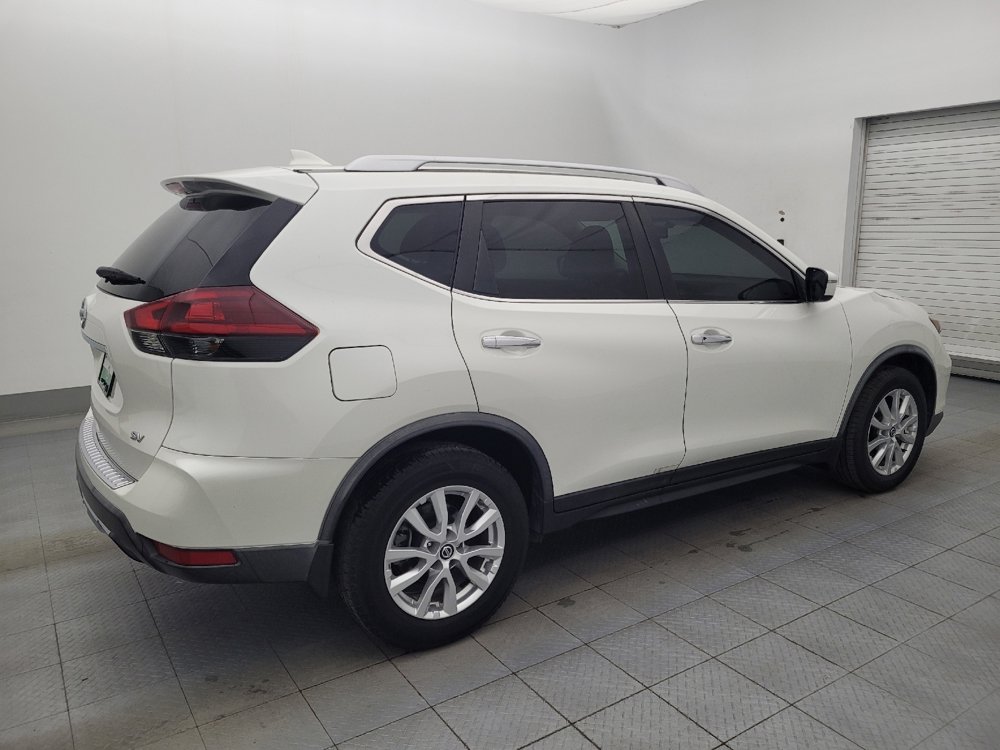 Used 2018 Nissan Rogue SV image 10