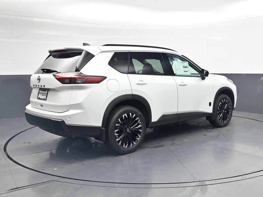 New 2026 Nissan Rogue Dark Armor FWD image 5