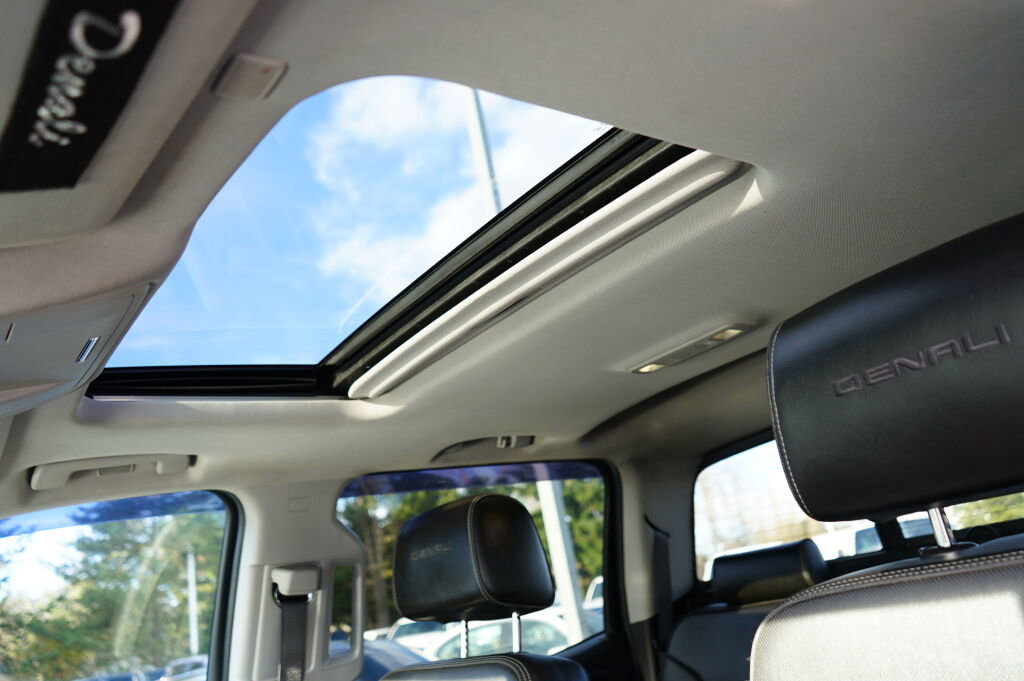 Used 2018 GMC Sierra 1500 Denali w/ Denali Ultimate Package image 19