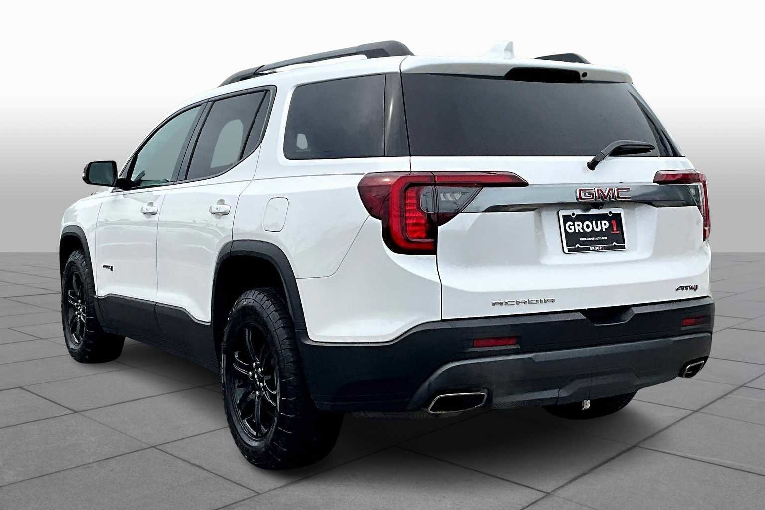 Certified 2022 GMC Acadia AT4 image 11