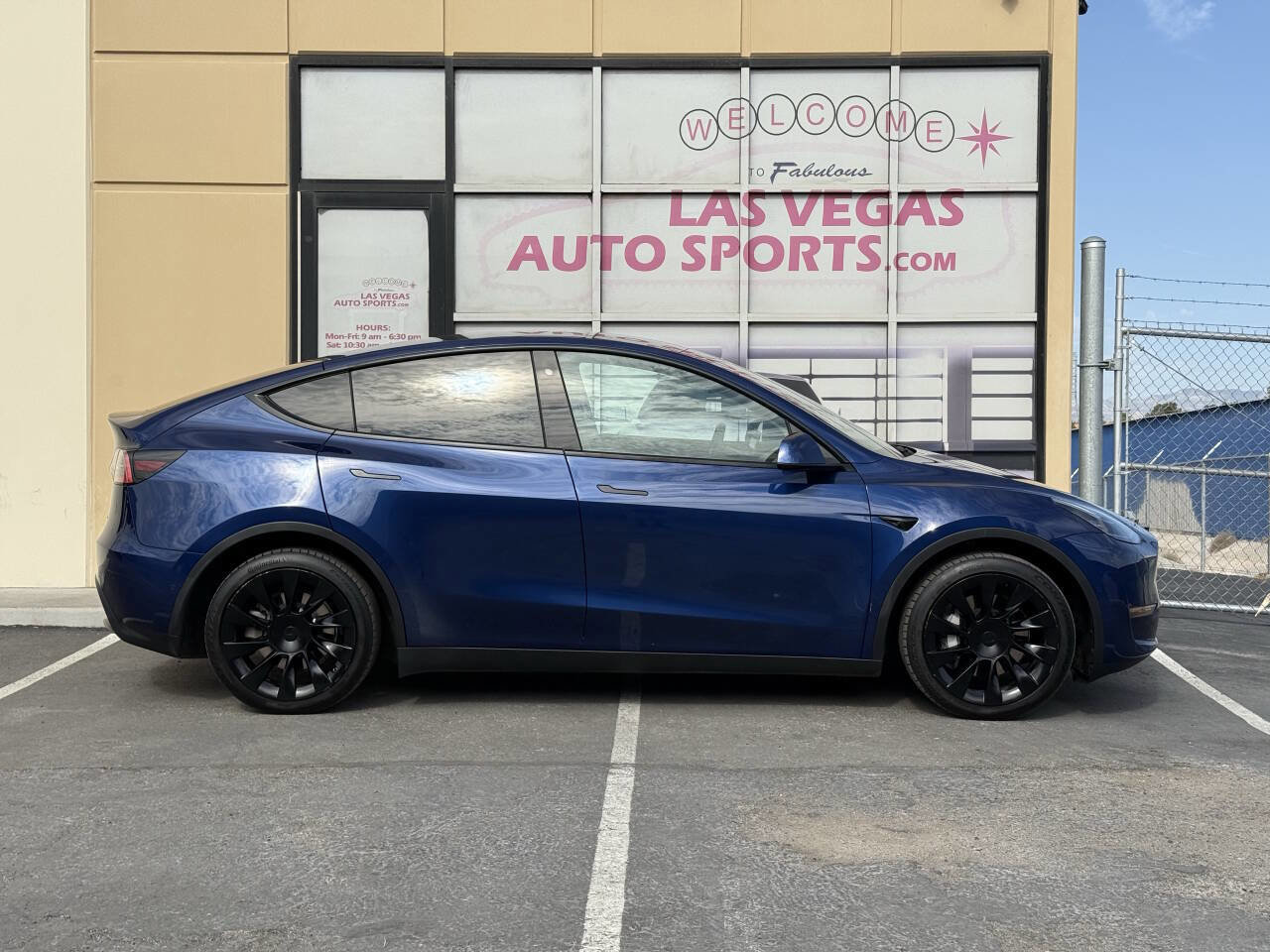 Used 2020 Tesla Model Y Long Range image 5