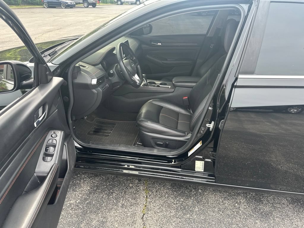 Used 2020 Nissan Altima 2.5 SR FWD image 10