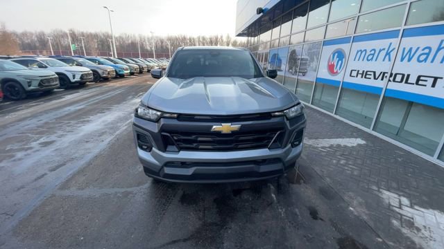 Used 2024 Chevrolet Colorado LT w/ LT Convenience Package image 3