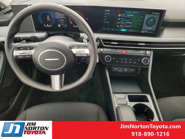 Used 2025 Hyundai Sonata SEL FWD image 26