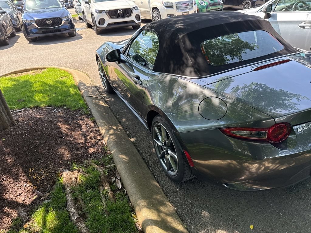 Certified 2023 MAZDA MX-5 Miata Grand Touring RWD image 35
