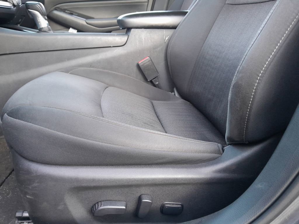 Used 2021 Nissan Altima 2.5 SV w/ SV Premium Package image 12