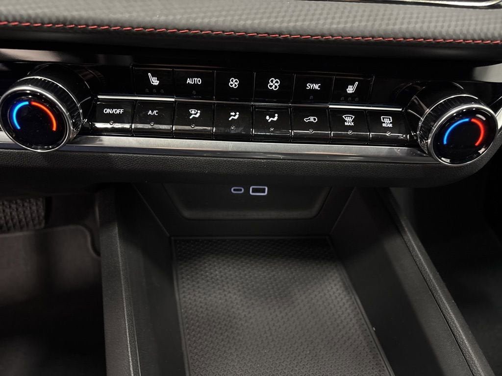New 2026 Chevrolet Equinox RS w/ Safety and Technology Package AWD/4WD image 18