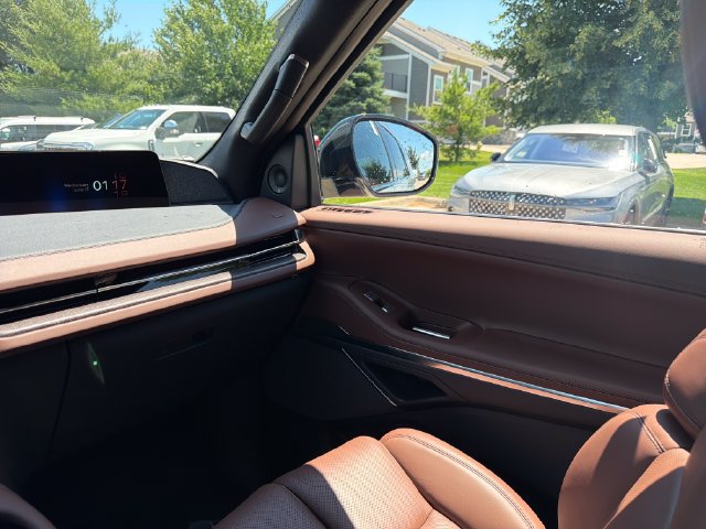 New 2026 Lincoln Navigator Reserve AWD/4WD image 21