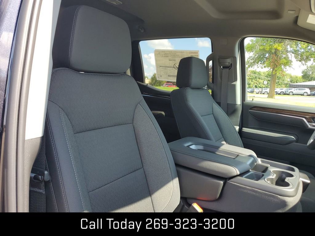 New 2025 GMC Sierra 1500 Elevation image 27