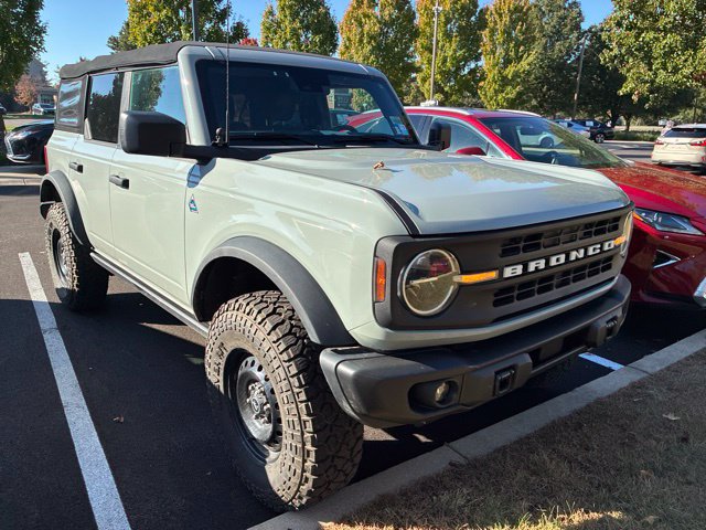 Used 2022 Ford Bronco Black Diamond AWD/4WD image 13