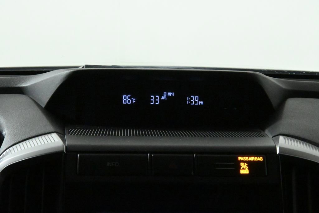 Used 2022 Subaru Ascent 8-Passenger image 21