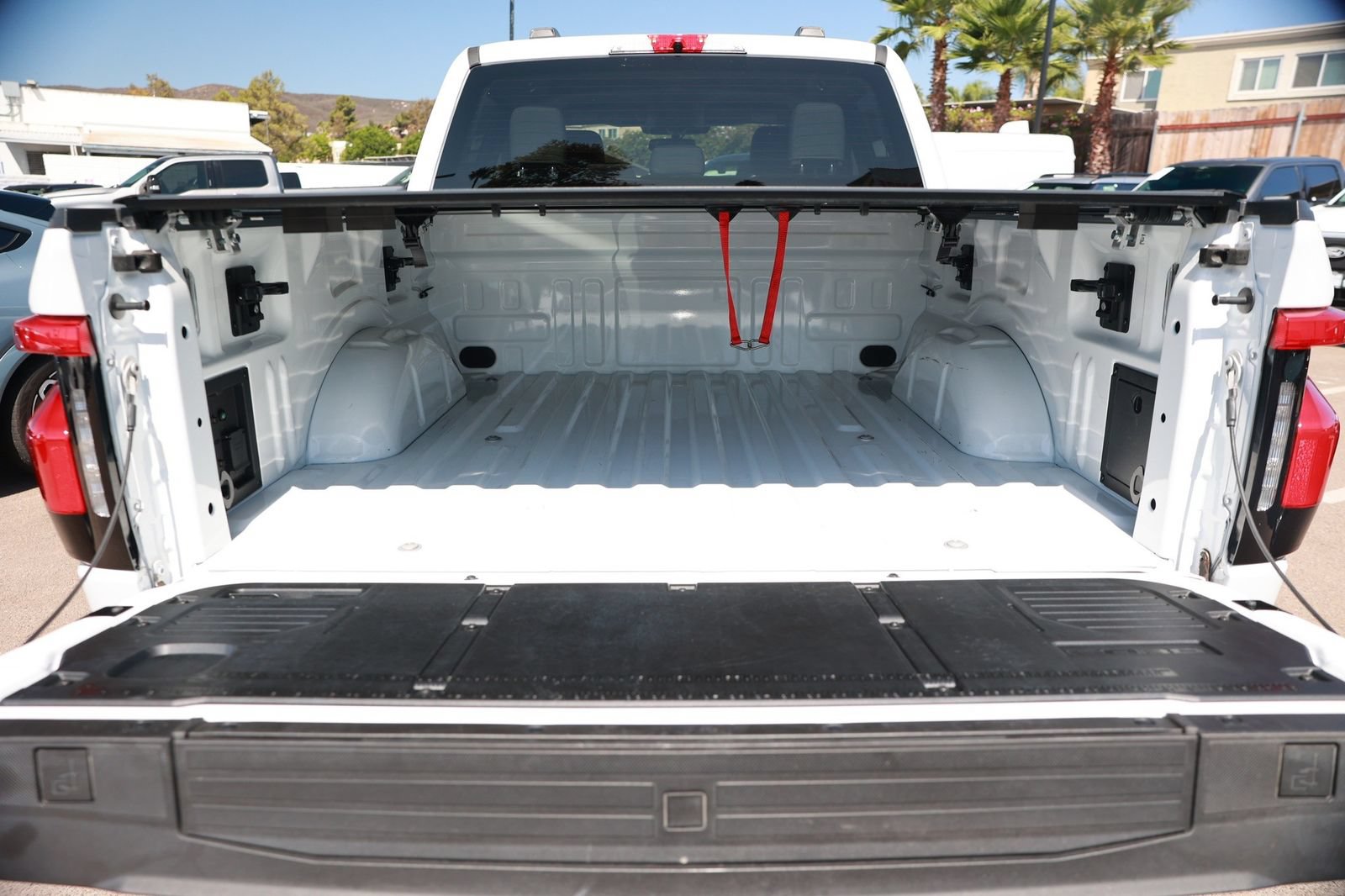 Used 2024 Ford F150 Lightning Flash AWD/4WD image 39