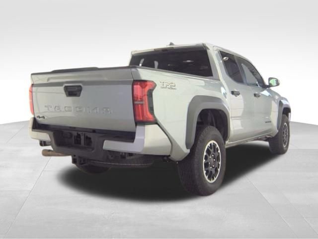 Used 2025 Toyota Tacoma TRD Off-Road image 8