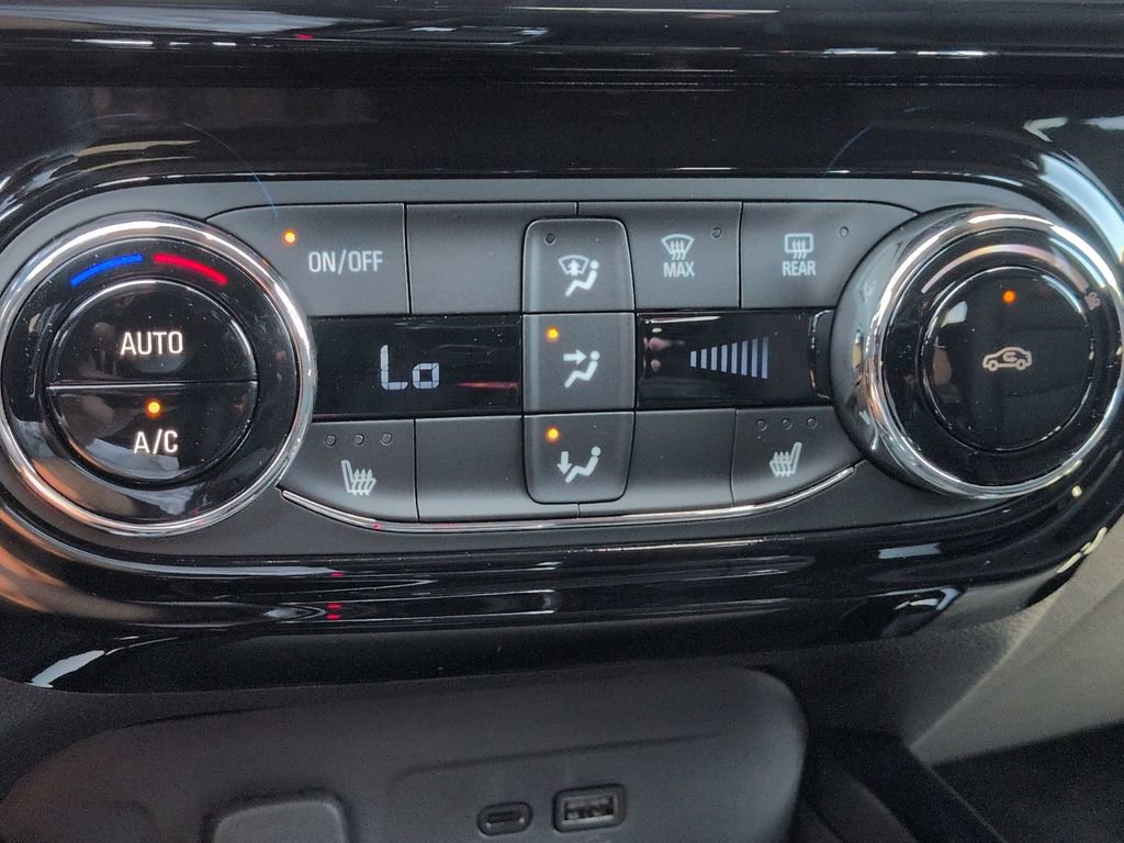 New 2026 Chevrolet Trax RS w/ Driver Confidence Package FWD image 30