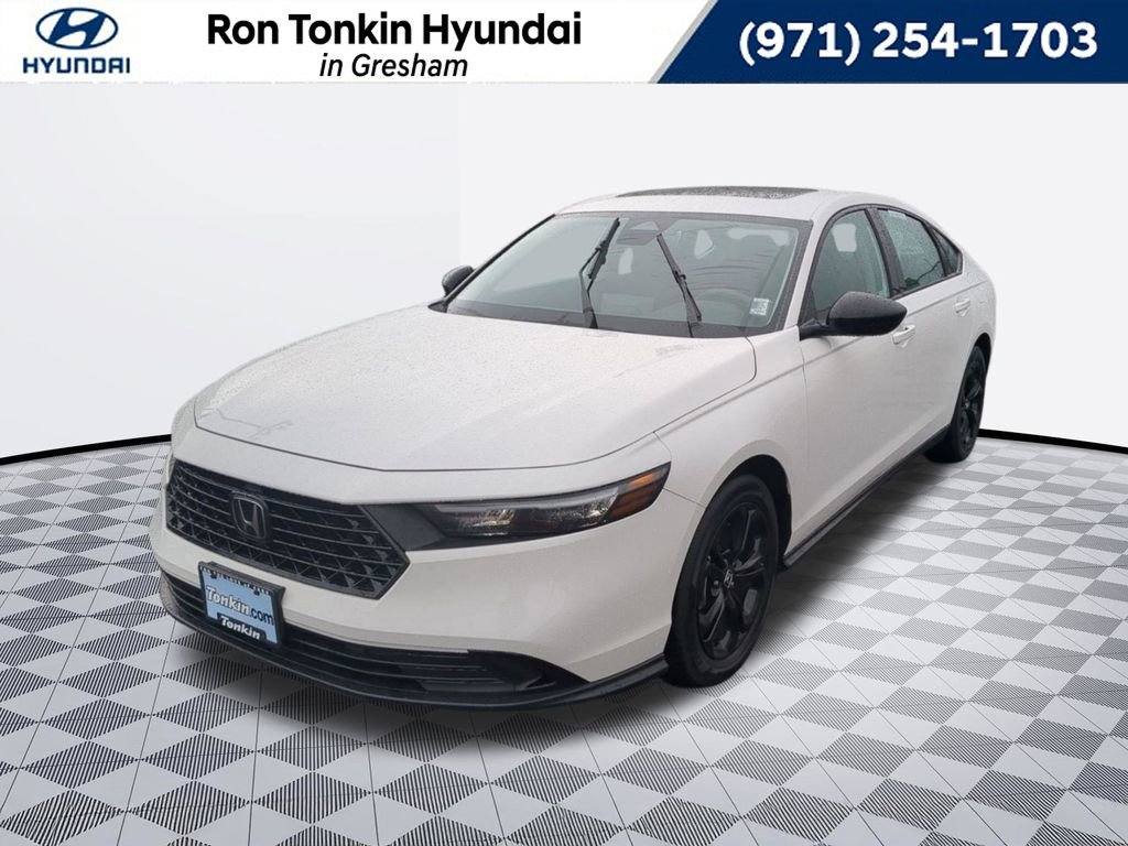 Used 2025 Honda Accord SE image 1