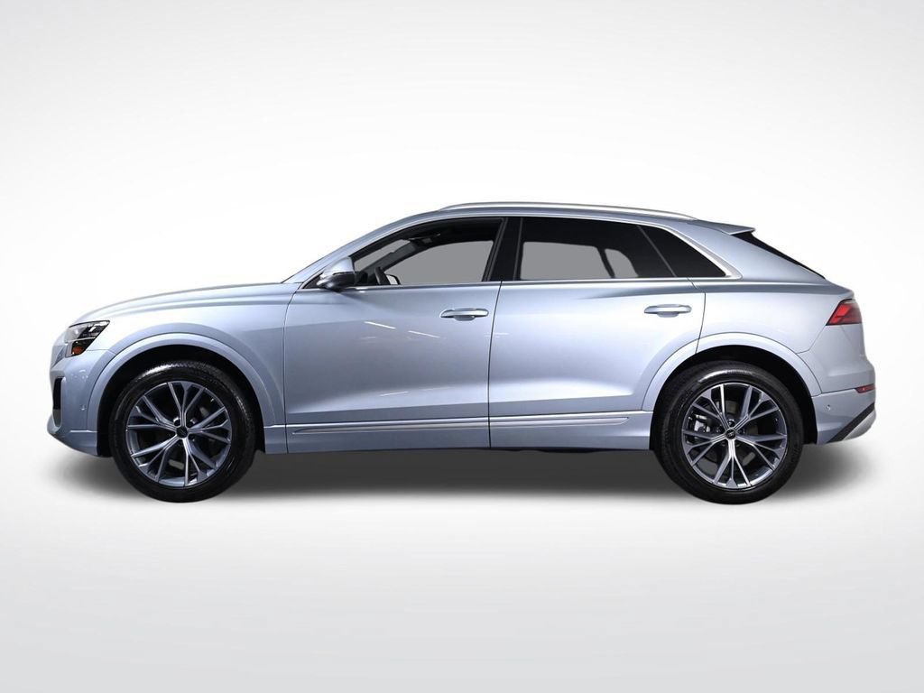 Used 2025 Audi Q8 Premium w/ Convenience Package AWD/4WD image 2