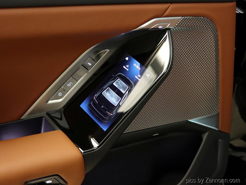 Used 2026 BMW 740i xDrive w/ Executive Package image 14