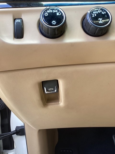 Used 2018 Cadillac Escalade Platinum image 20