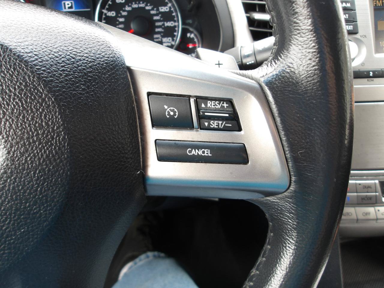 Used 2014 Subaru Outback 3.6R Limited w/ Moonroof Package AWD/4WD image 18