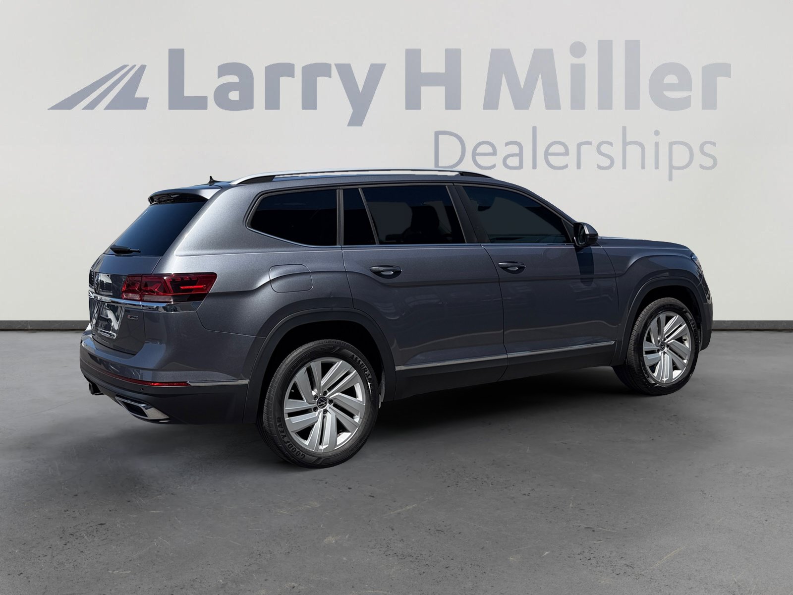 Used 2021 Volkswagen Atlas SEL AWD/4WD image 5
