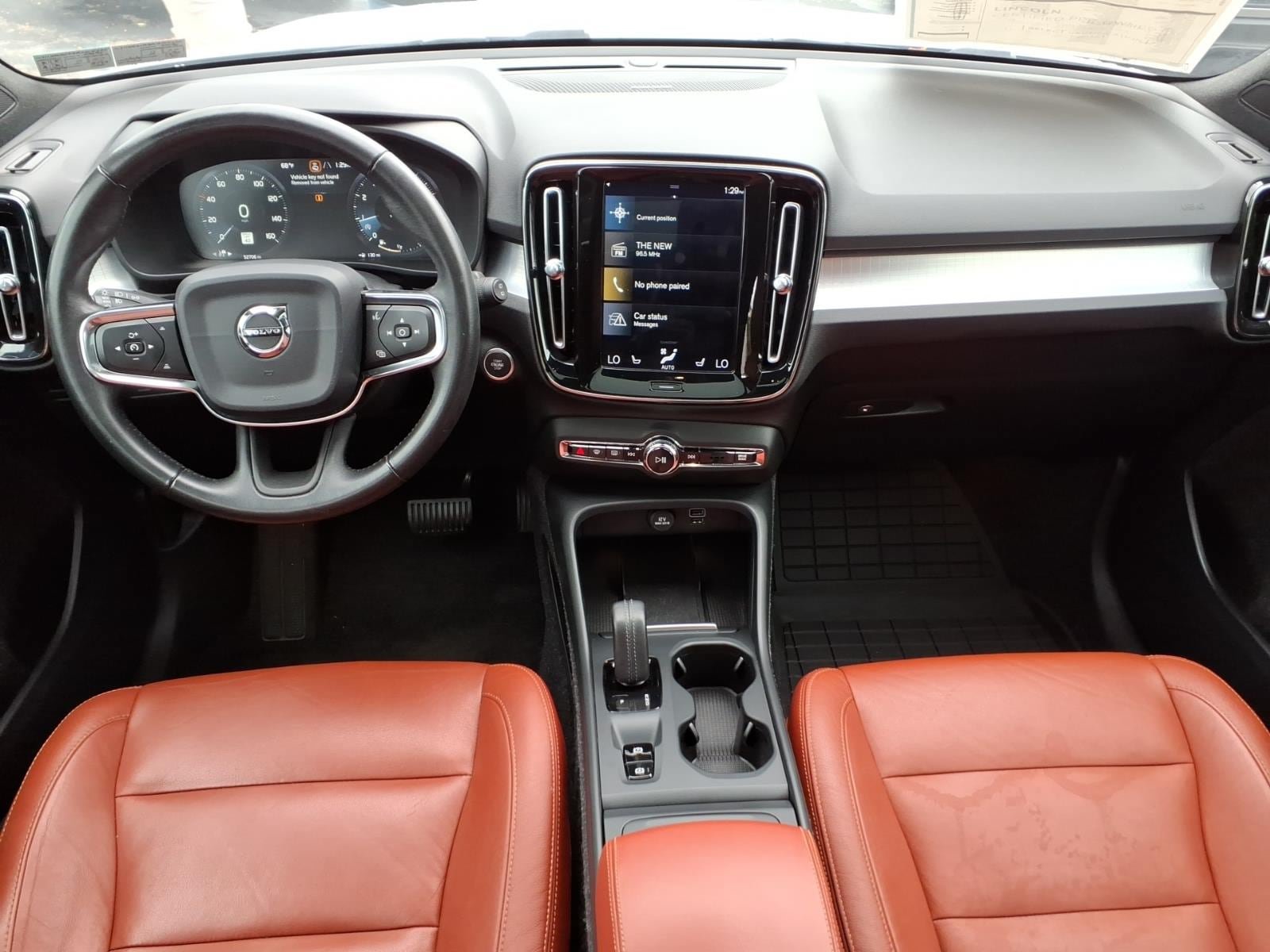 Used 2019 Volvo XC40 T5 Momentum AWD/4WD image 12