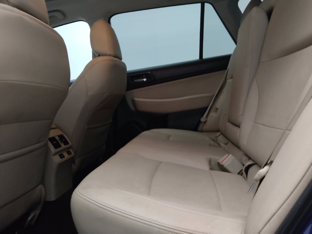Used 2016 Subaru Outback 2.5i Limited AWD/4WD image 18