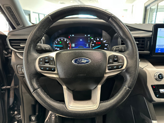 Used 2023 Ford Explorer XLT w/ Equipment Group 202A AWD/4WD image 22